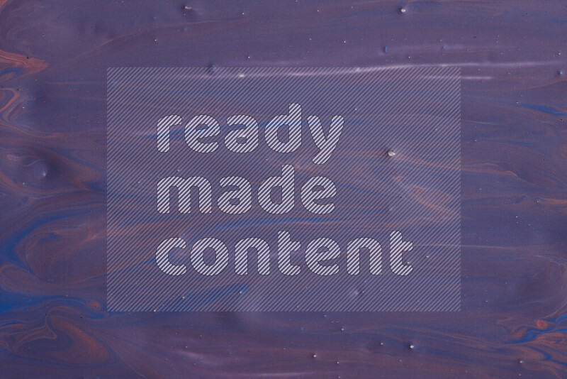 لقطات مقربة لأشكال مختلفة مرسومه باللون الأرجواني