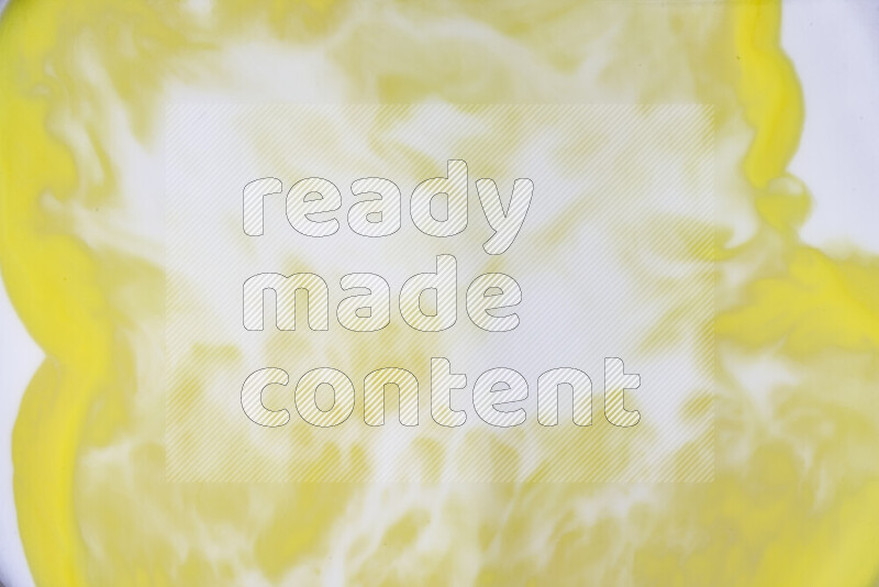 لقطة مقربة لأنماط دوامية باللون الأصفر والأبيض