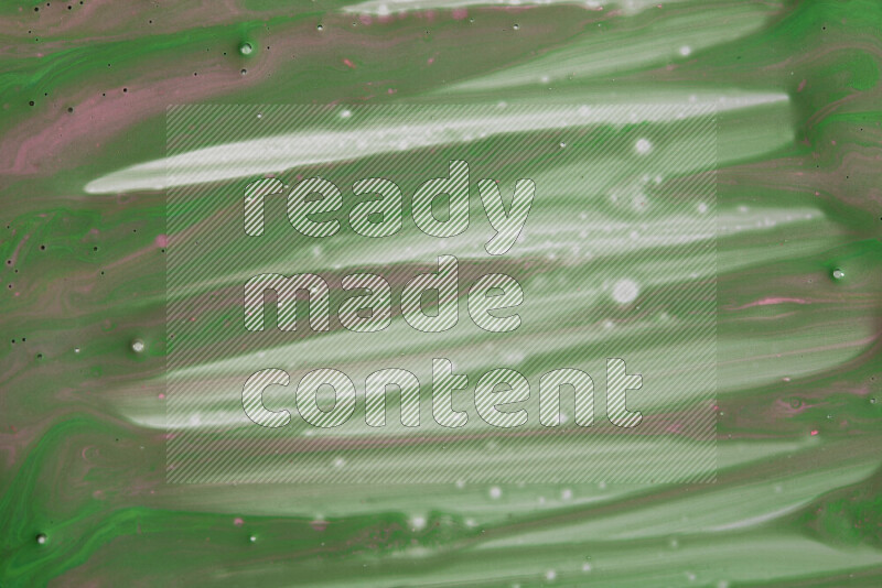 لقطات مقربة لأشكال مختلفة مرسومه باللون الأخضر