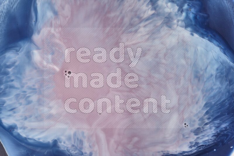 لقطة مقربة لأنماط دوامية باللون الأزرق والأحمر والأبيض