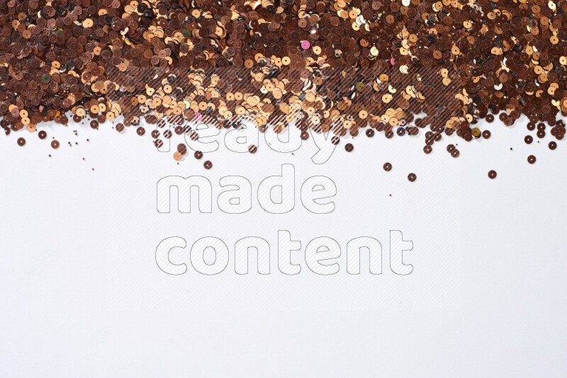 ترتر مسطح متعدد الألوان على خلفية رمادية