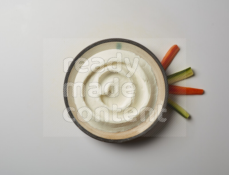 plain Lebnah in a pottery plate on a white background