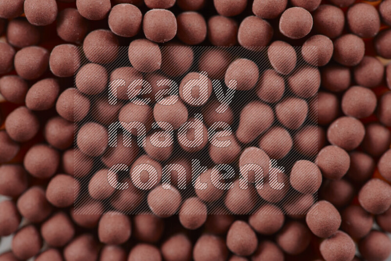 لقطات مقربة لحزمة من أعواد الكبريت علي خلفية رمادية