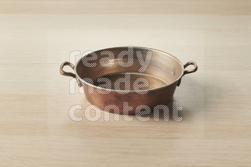 Small Copper Pan on Oak Wooden Flooring, 15 degrees