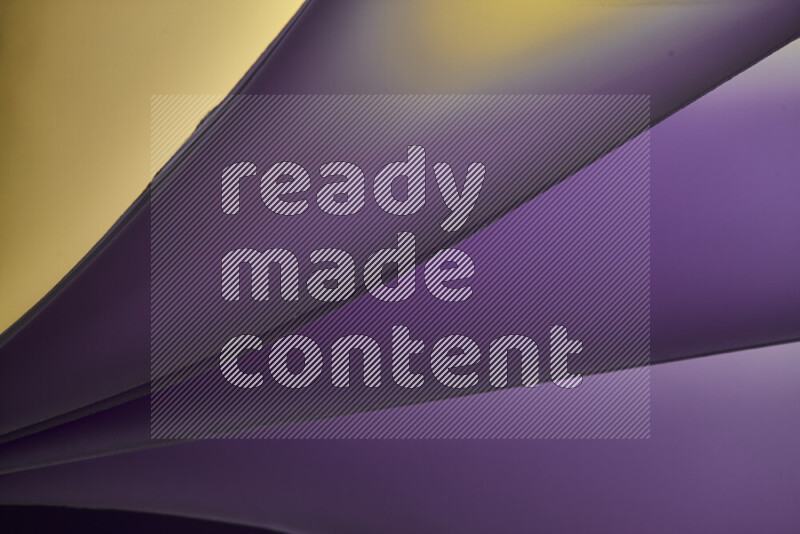 فن تجريدي يعرض منحنيات مع تدرجات الألوان الدافئة والباردة مكونه بضوء ملون