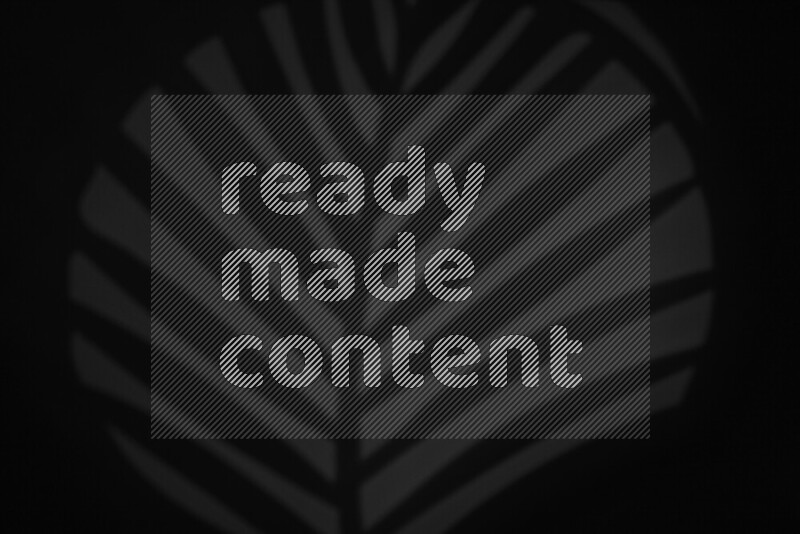 مجموعة من ضوء الغوبو الخافت تظهر أنماط هندسية علي سطح ناعم