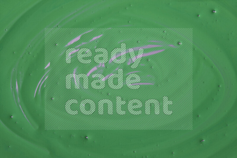 لقطات مقربة لأشكال مختلفة مرسومه باللون الأخضر